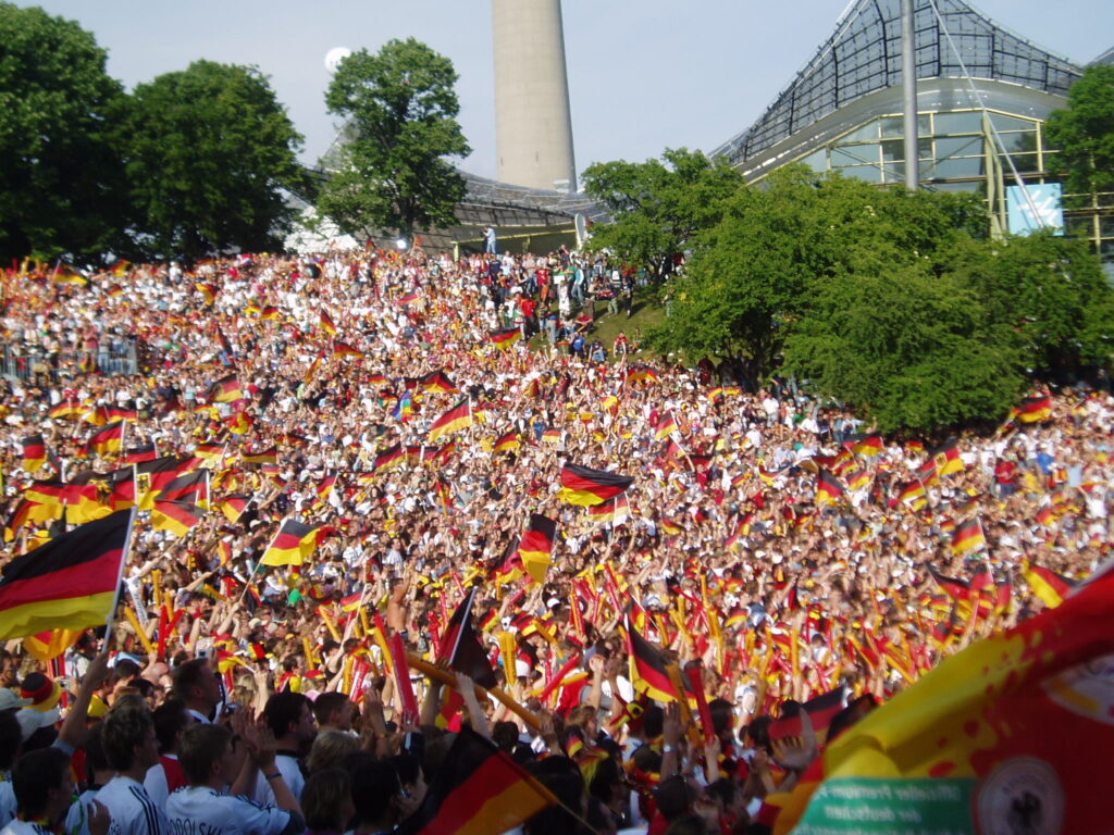 Alemania derrota a Costa de Marfil 2-1 y se clasifica a octavos de final